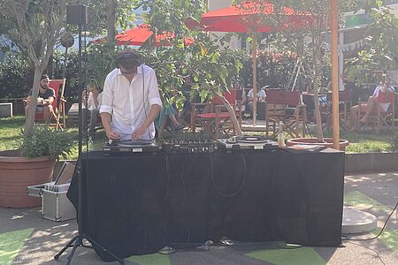 DJ Louis Castelli